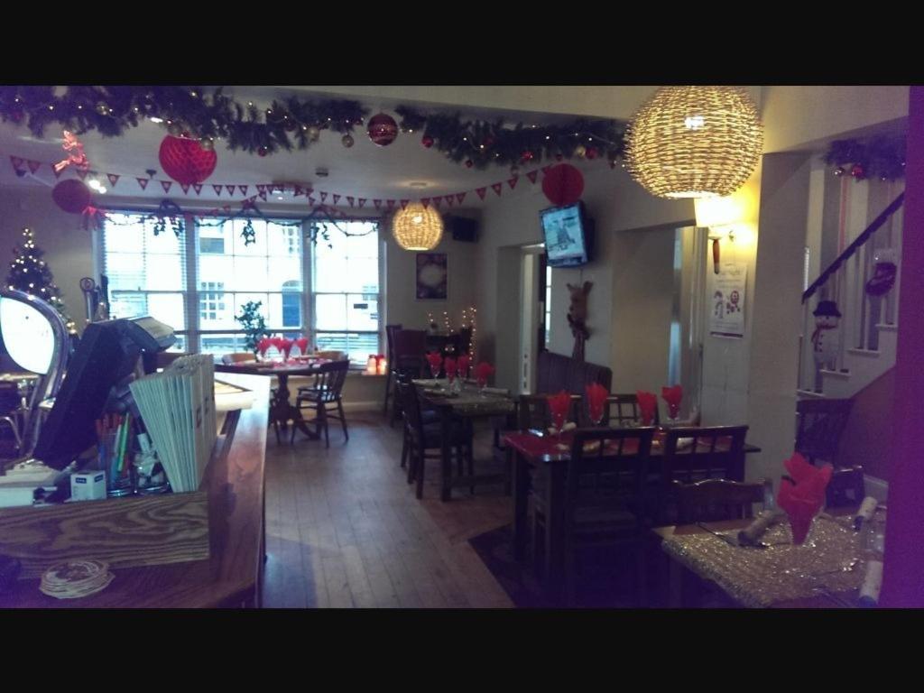 Bed and Breakfast The Old Bell Shrewsbury Esterno foto