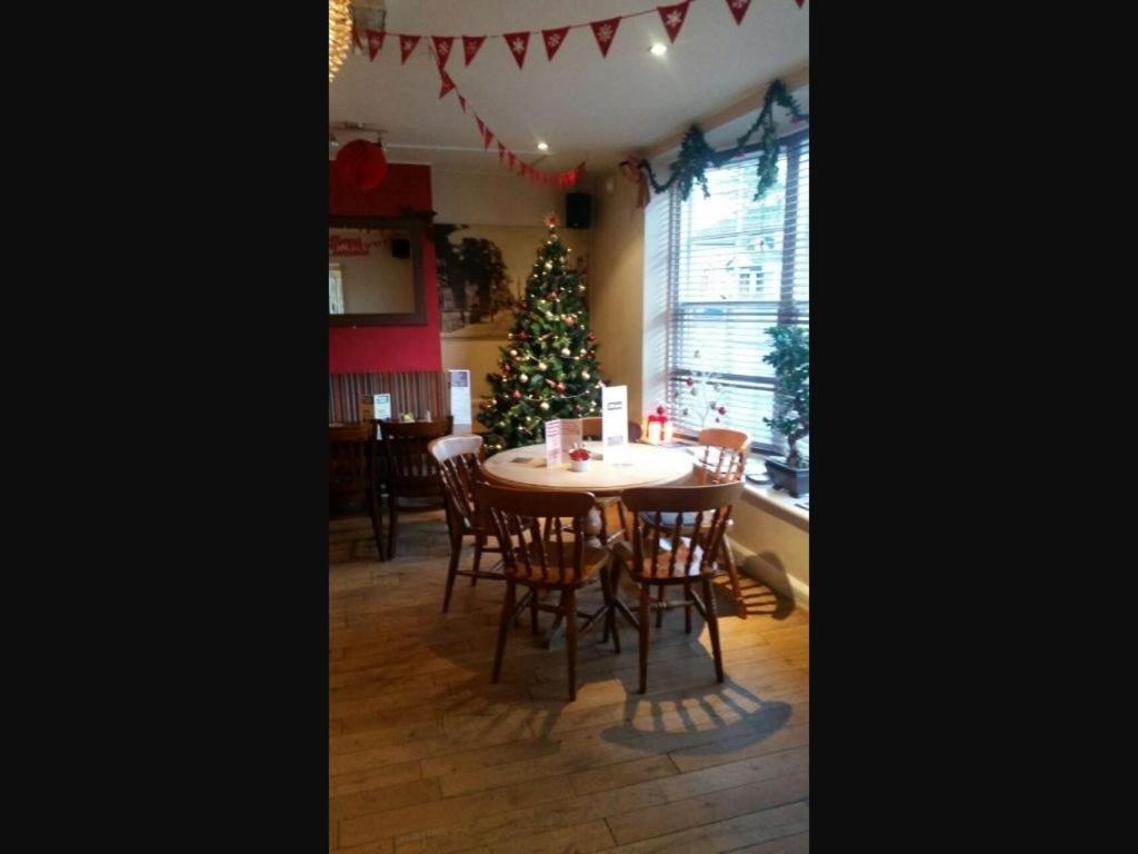 Bed and Breakfast The Old Bell Shrewsbury Esterno foto